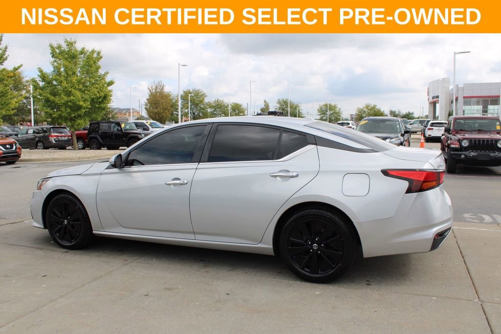Certified 2021 Nissan Altima 2.5 SV image 4