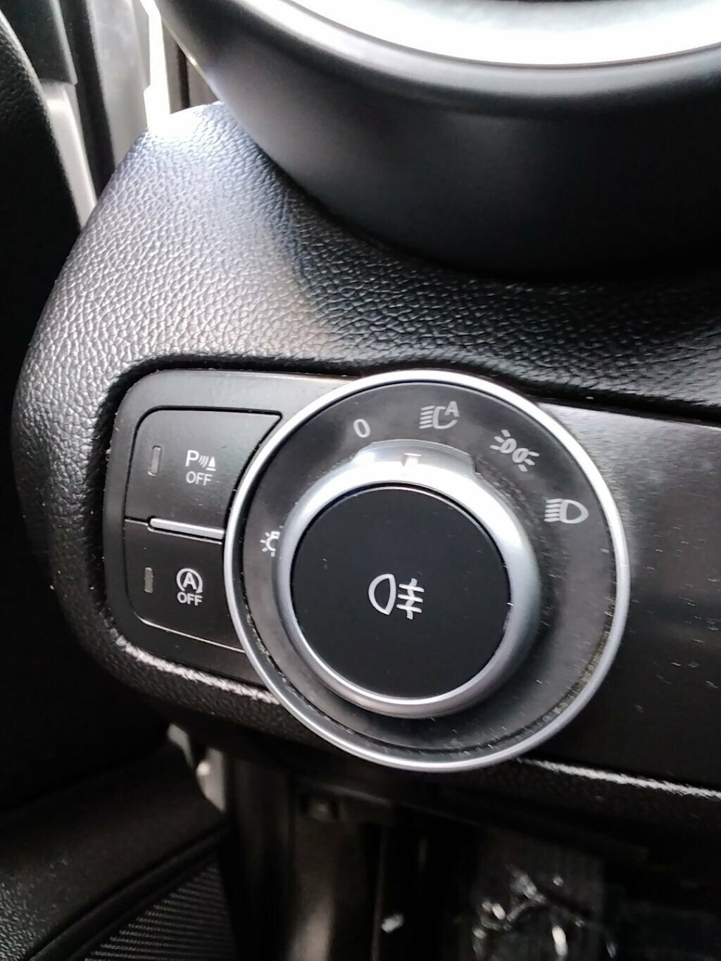 Used 2017 Alfa Romeo Giulia AWD w/ Cold Weather Package image 26