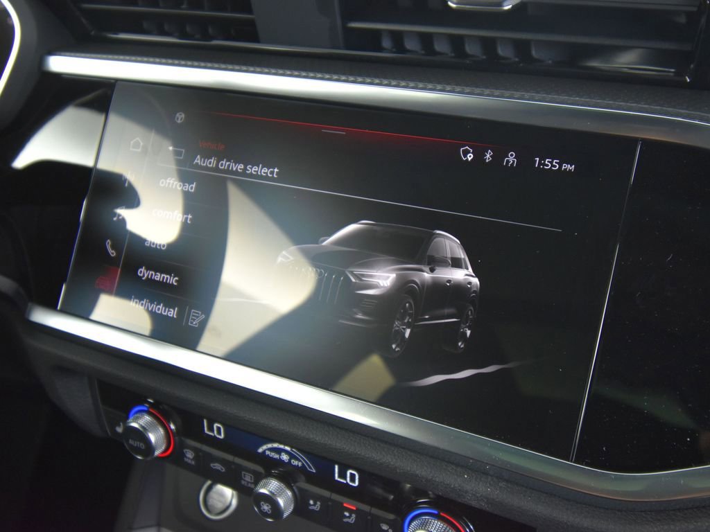 New 2025 Audi Q3 2.0T Premium image 18