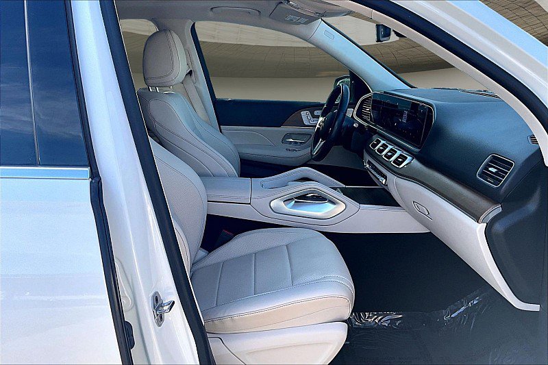 Used 2021 Mercedes-Benz GLE 350 4MATIC w/ Premium Package image 7