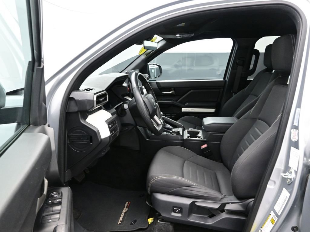 Used 2024 Toyota Tacoma TRD Off-Road image 12