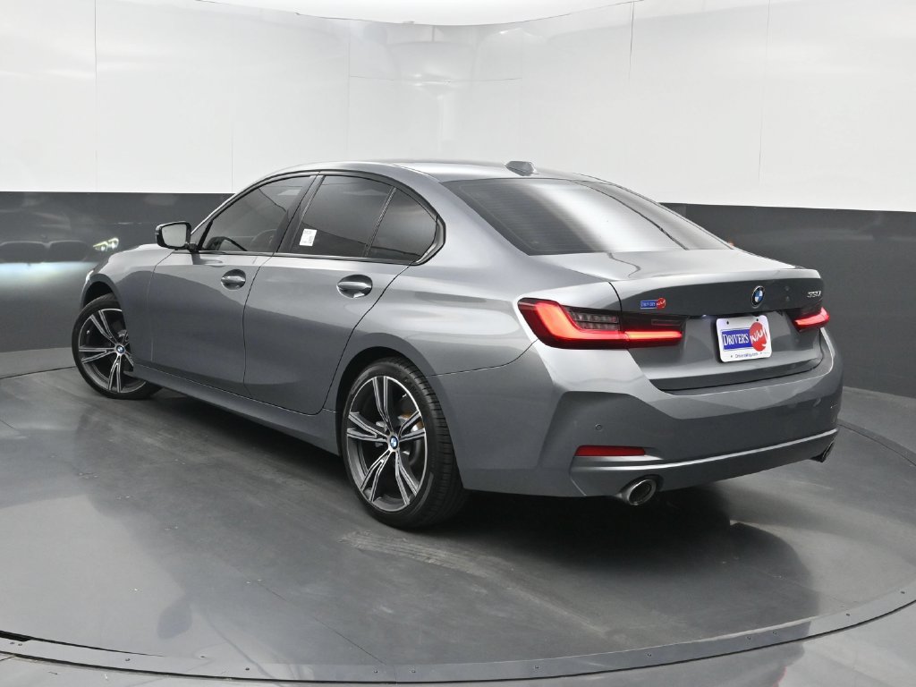 Used 2023 BMW 330i Sedan w/ Driving Assistance Package RWD image 23