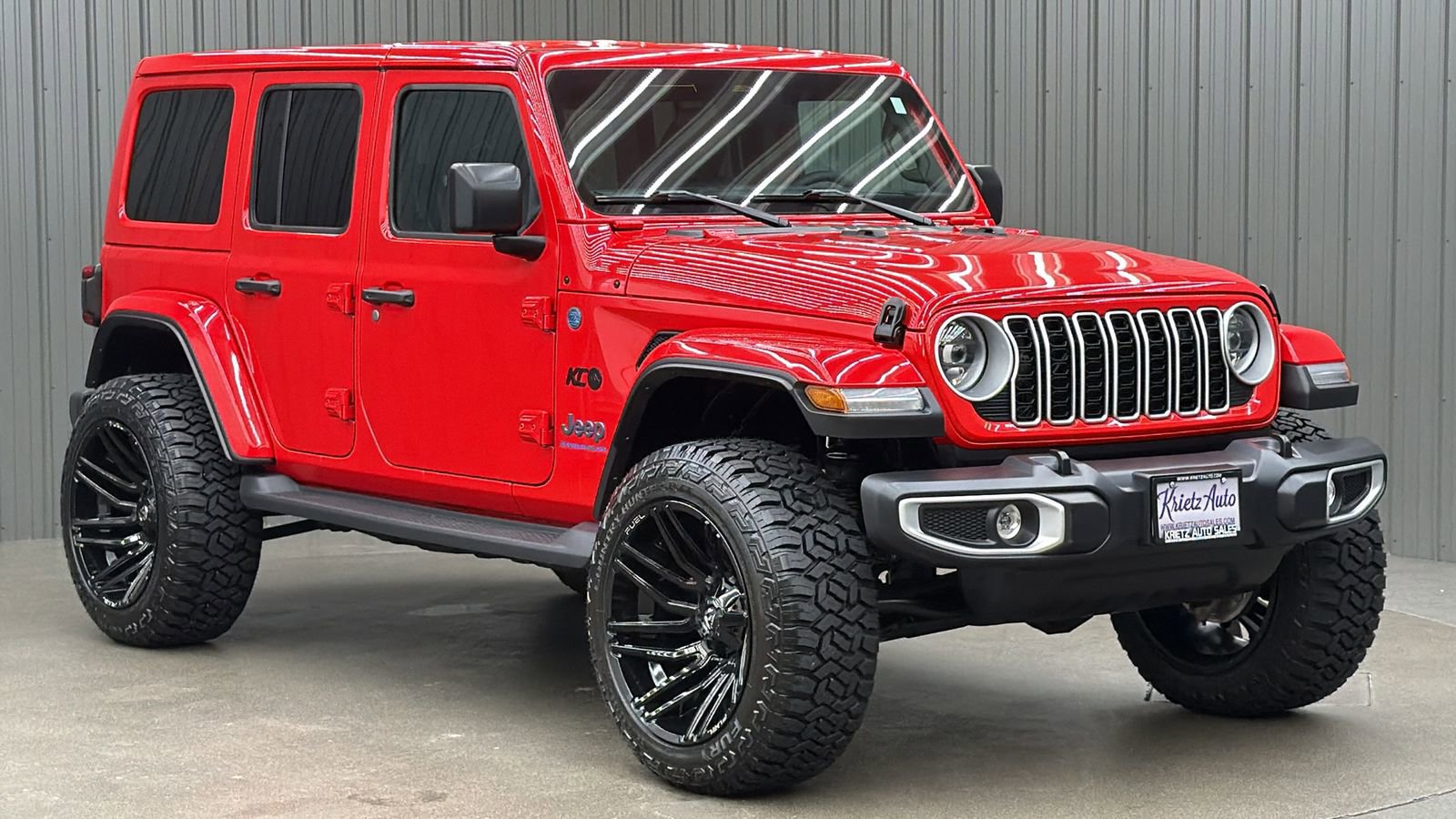 Used 2025 Jeep Wrangler Unlimited Sahara AWD/4WD image 7