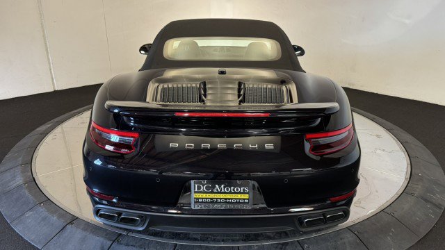 Used 2019 Porsche 911 Turbo image 39