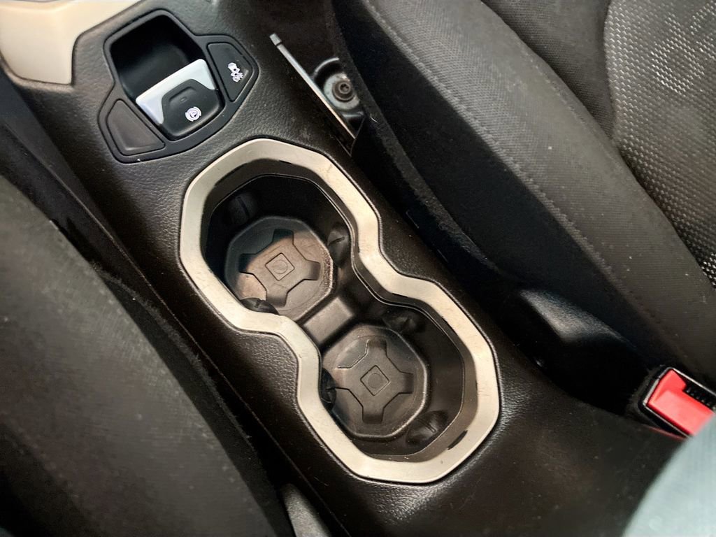 Used 2016 Jeep Renegade Sport w/ Power & Air Group image 15