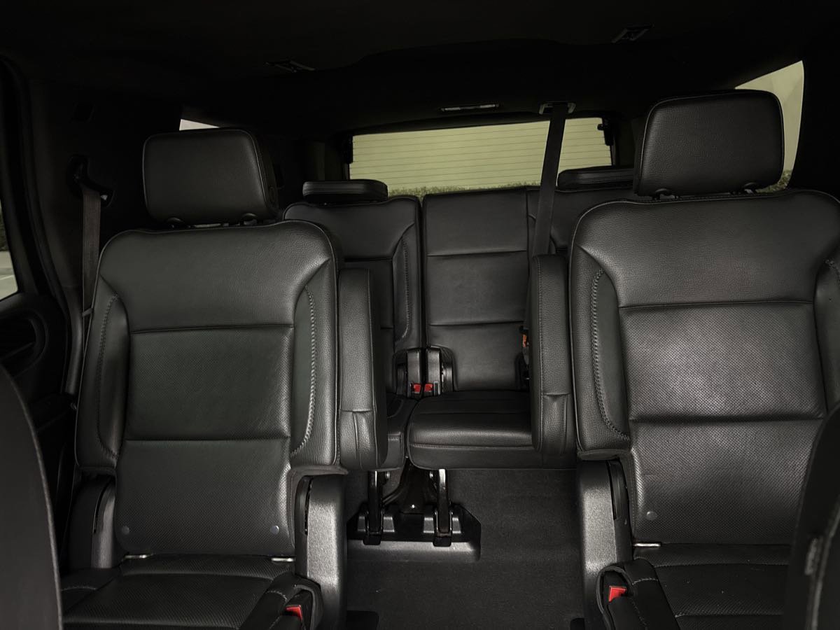 Used 2021 GMC Yukon Denali w/ Denali Premium Package image 29