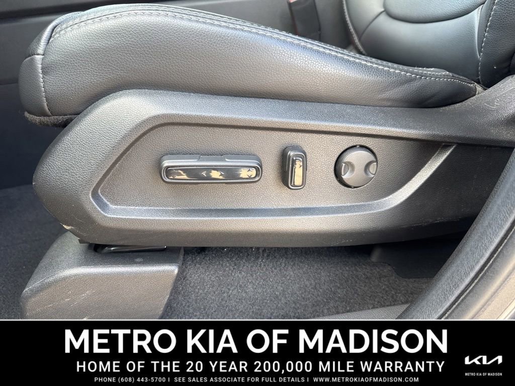 Used 2025 Honda Pilot EX-L image 13