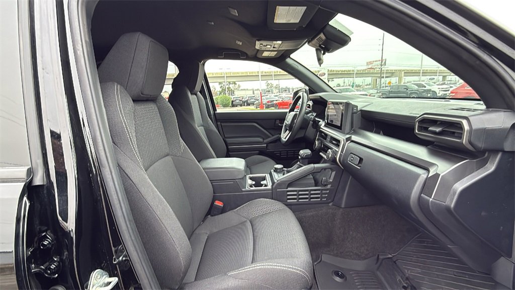 Used 2025 Toyota 4Runner SR5 image 33