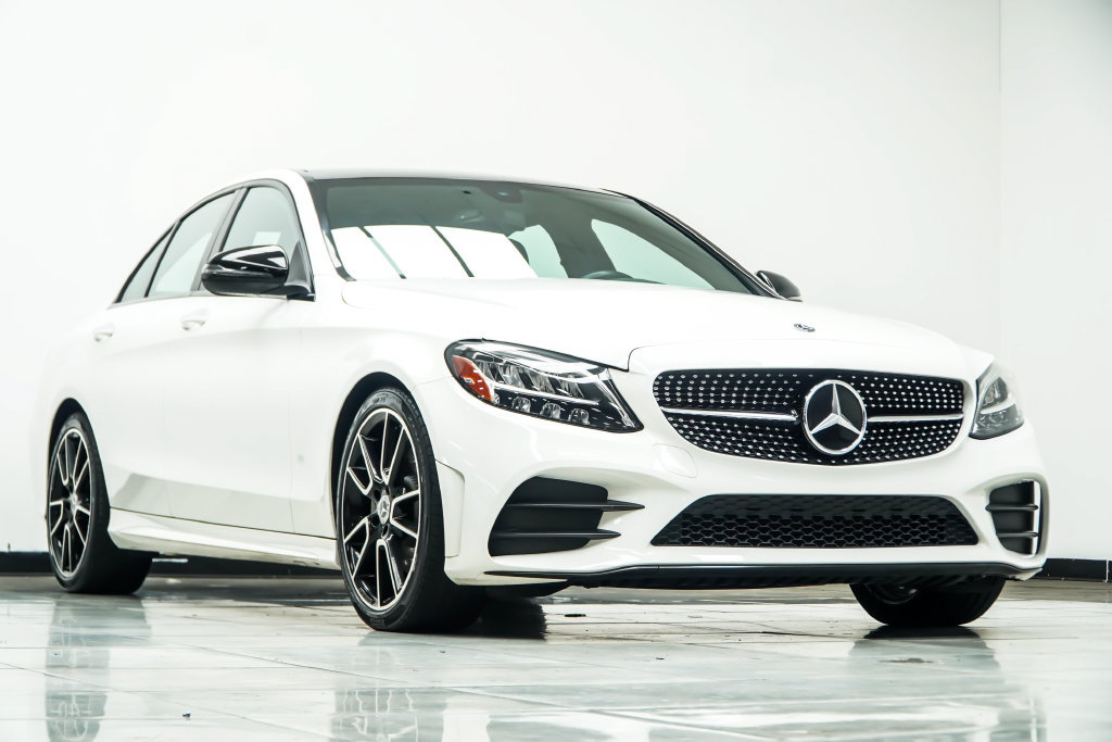 Used 2021 Mercedes-Benz C 300 Sedan w/ AMG Line image 8
