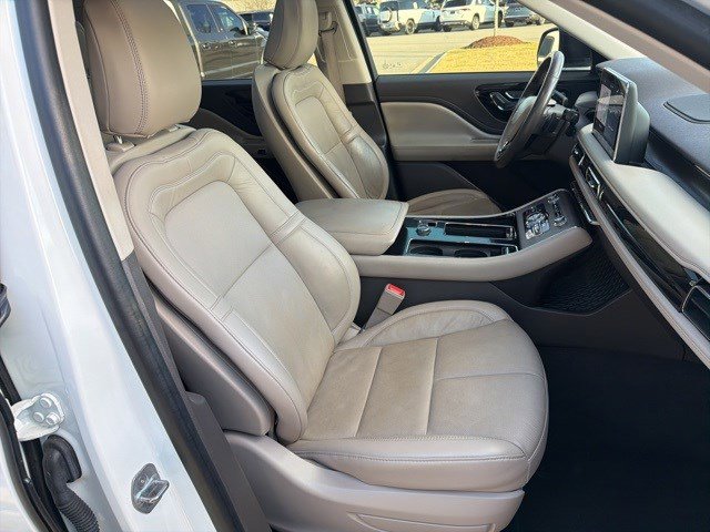 Used 2023 Lincoln Aviator Reserve w/ Equipment Group 201A image 24