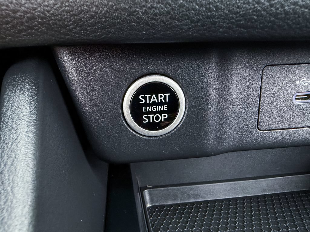 Certified 2021 Nissan Rogue SV AWD/4WD image 25