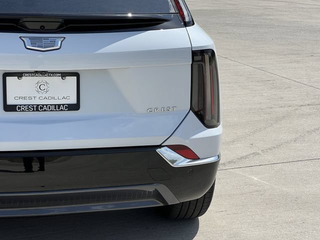 New 2027 Cadillac Optiq Luxury RWD image 8