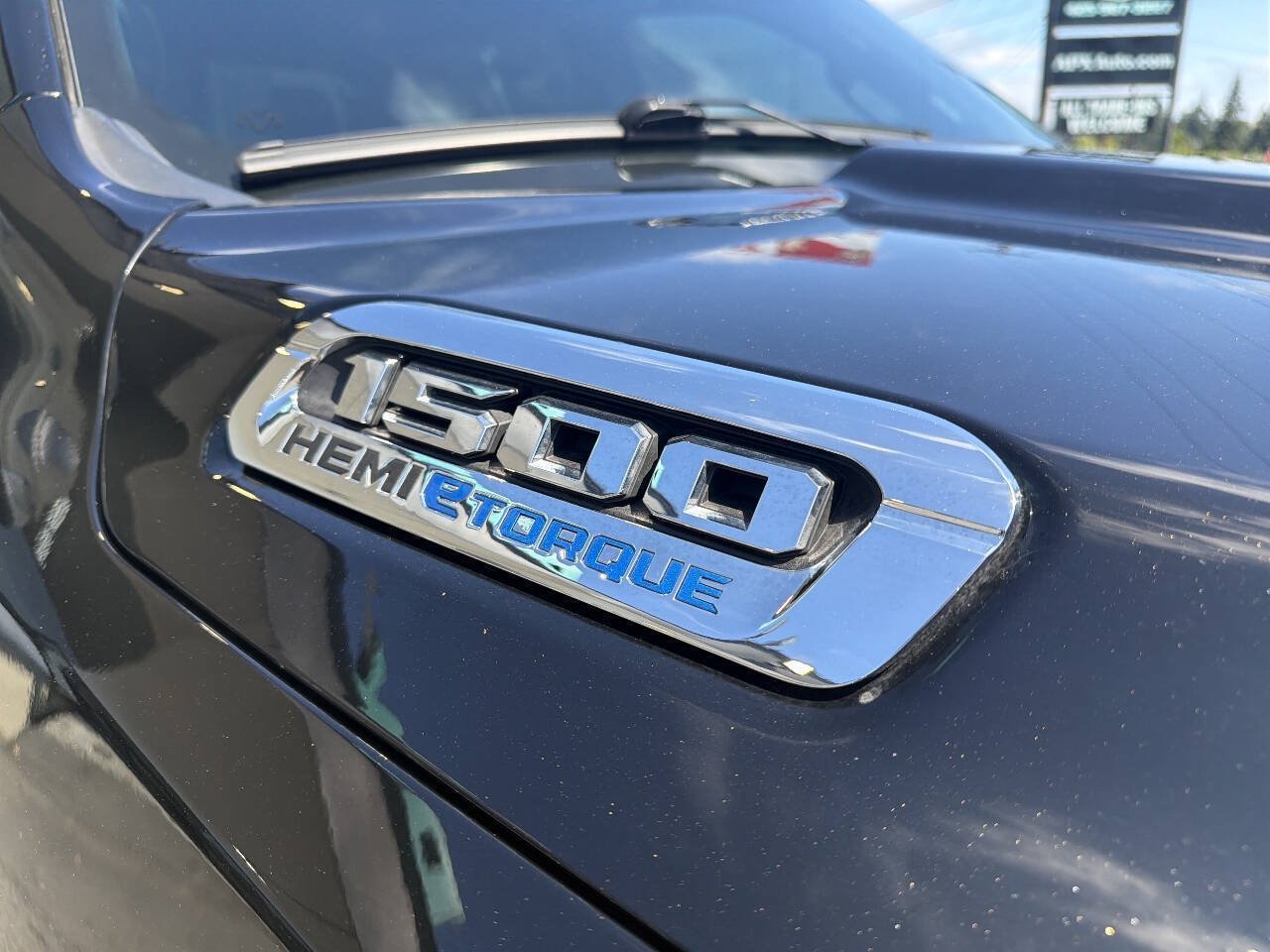 Used 2022 RAM 1500 Limited AWD/4WD image 9