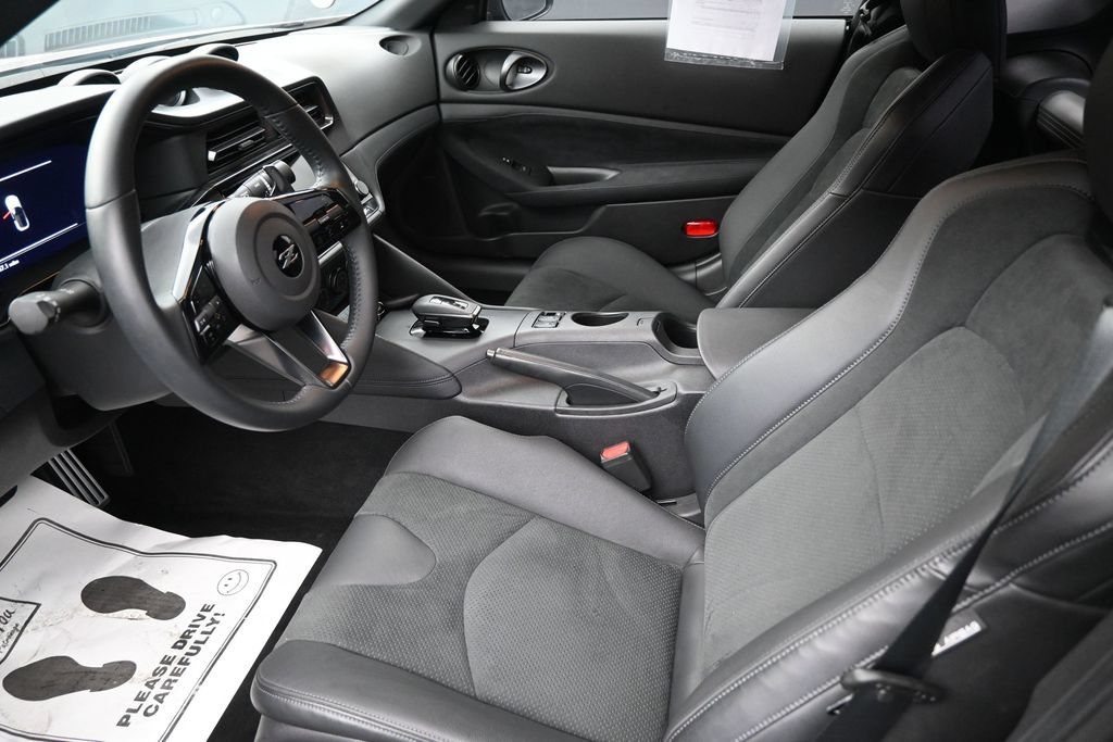 Used 2025 Nissan Z Performance w/ Floor Mat Package RWD image 24