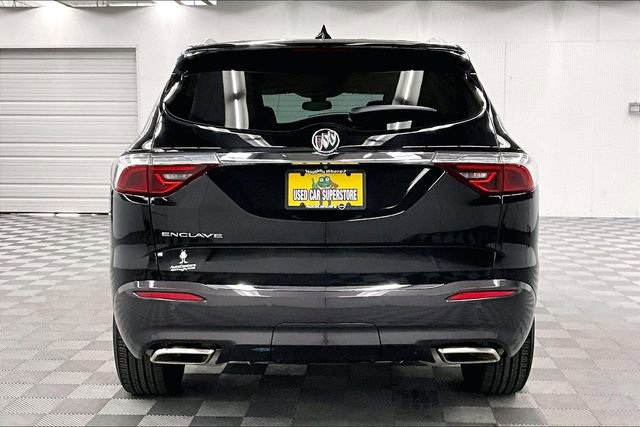 Used 2023 Buick Enclave Essence image 5