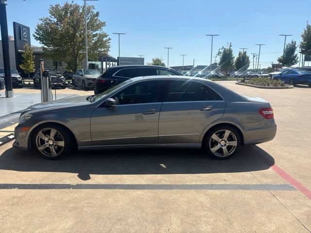 Used 2011 Mercedes-Benz E 350 Sedan image 2