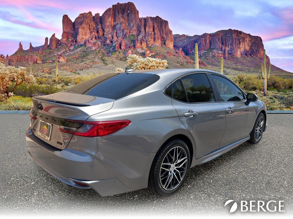 Used 2025 Toyota Camry XSE FWD image 8