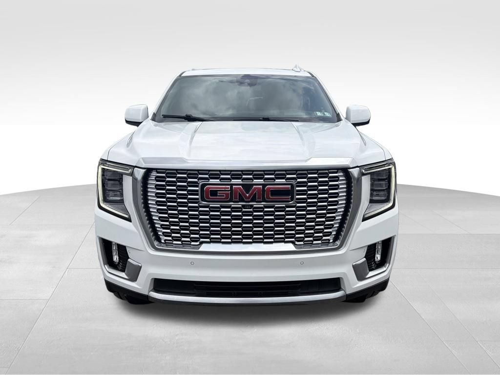Used 2023 GMC Yukon XL Denali AWD/4WD image 28