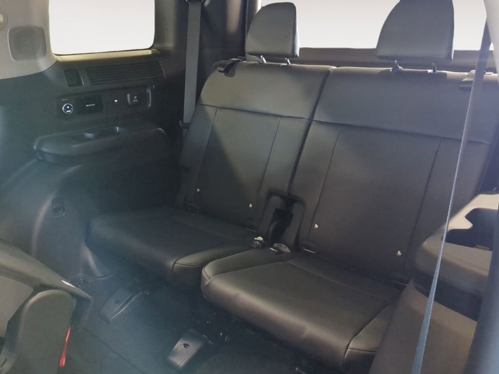 New 2025 Hyundai Santa Fe Limited image 19