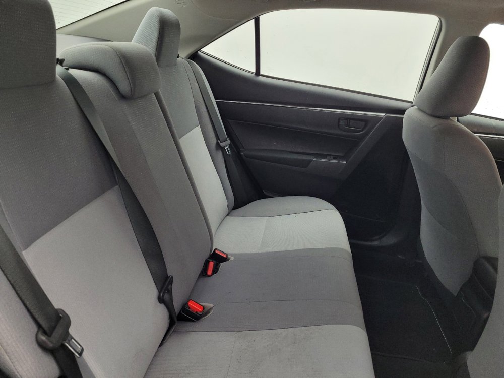Used 2015 Toyota Corolla L FWD image 19