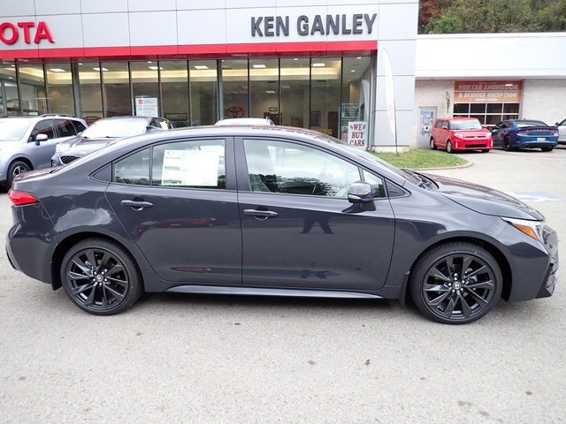 New 2026 Toyota Corolla SE image 2