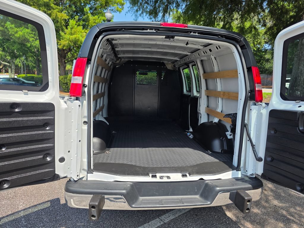 Certified 2025 Chevrolet Express 2500 w/ Driver Convenience Package RWD image 25