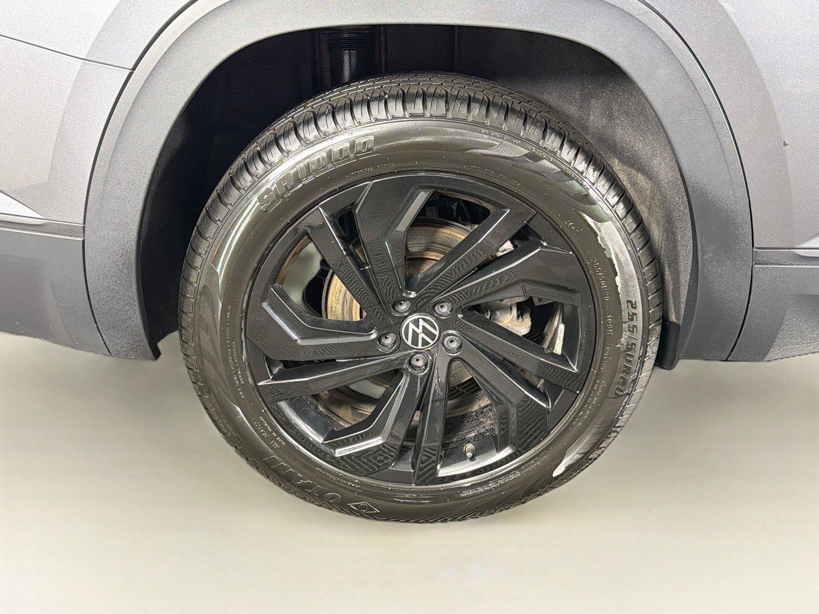 Used 2022 Volkswagen Atlas SE w/ Panoramic Sunroof Package AWD/4WD image 34