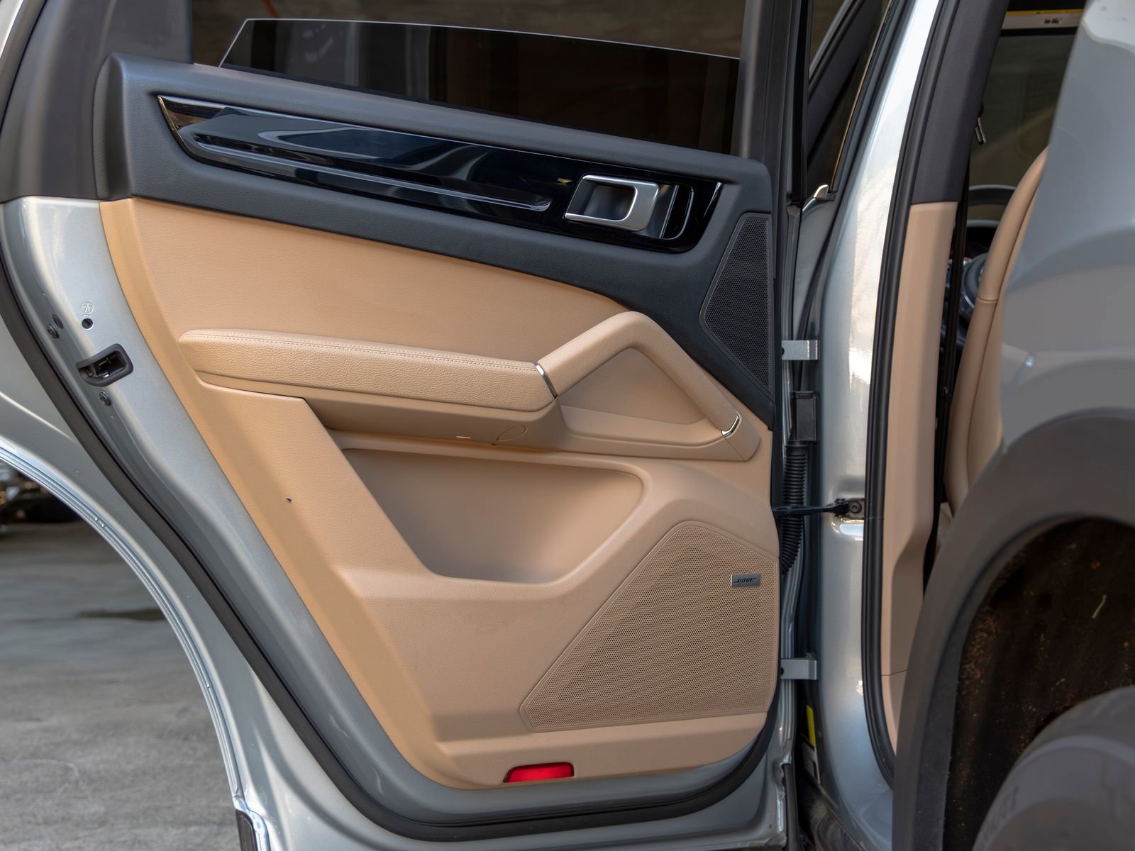 Certified 2020 Porsche Cayenne image 43