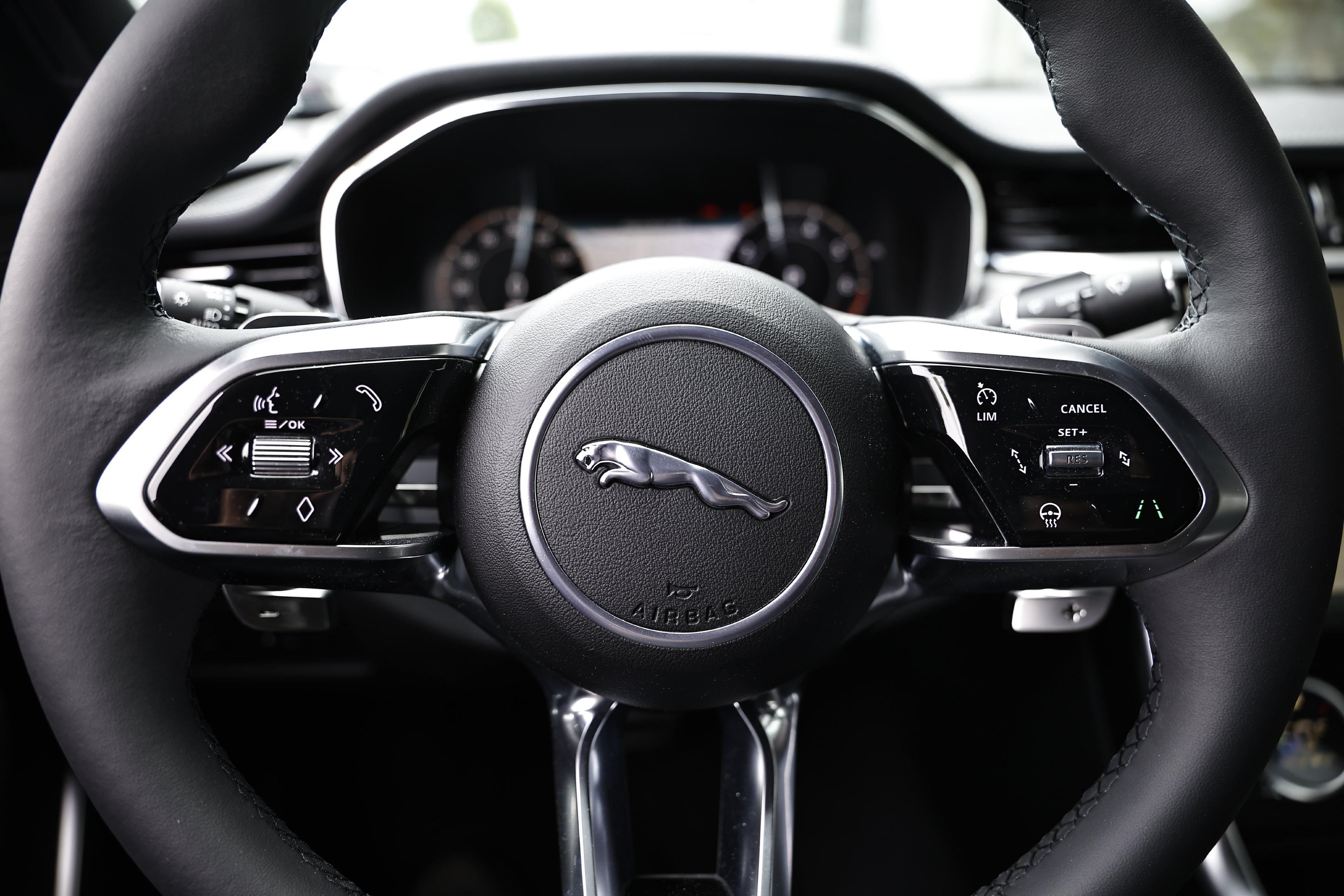 New 2024 Jaguar XF R-Dynamic SE AWD/4WD image 42