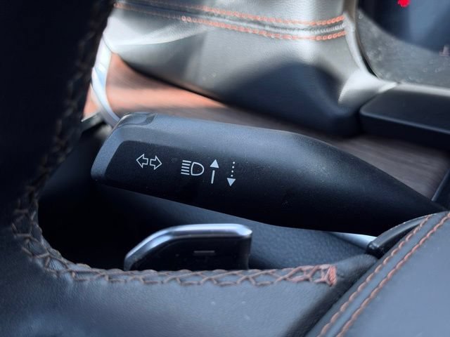 Used 2025 Jeep Grand Cherokee Summit AWD/4WD image 31