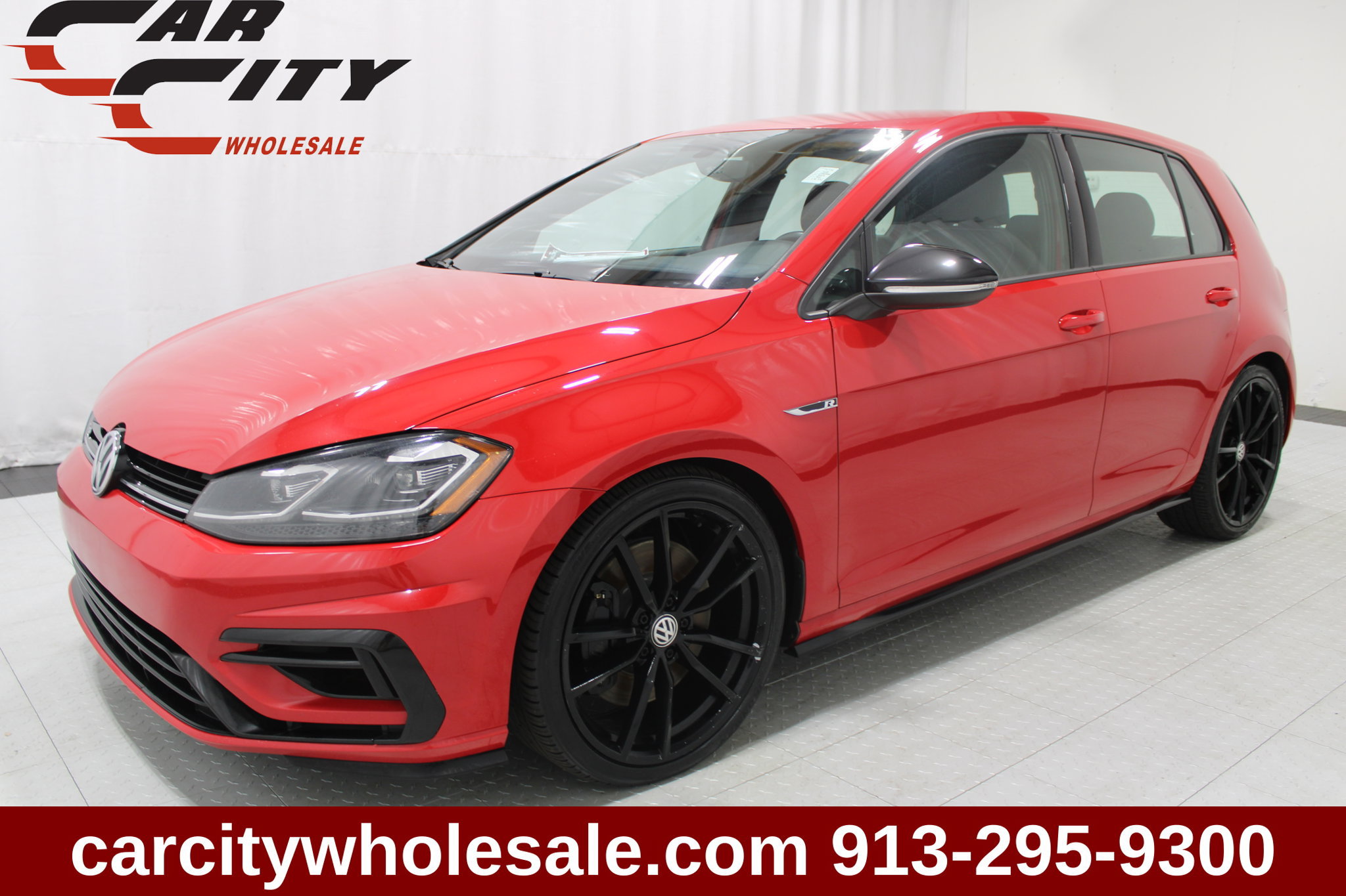 Used 2018 Volkswagen Golf R 4-Door AWD/4WD image 1