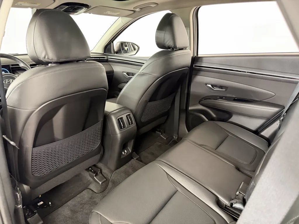 Used 2022 Hyundai Tucson Limited AWD/4WD image 34