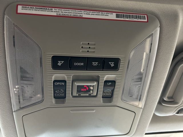 Used 2021 Toyota RAV4 XLE w/ Convenience Package image 14