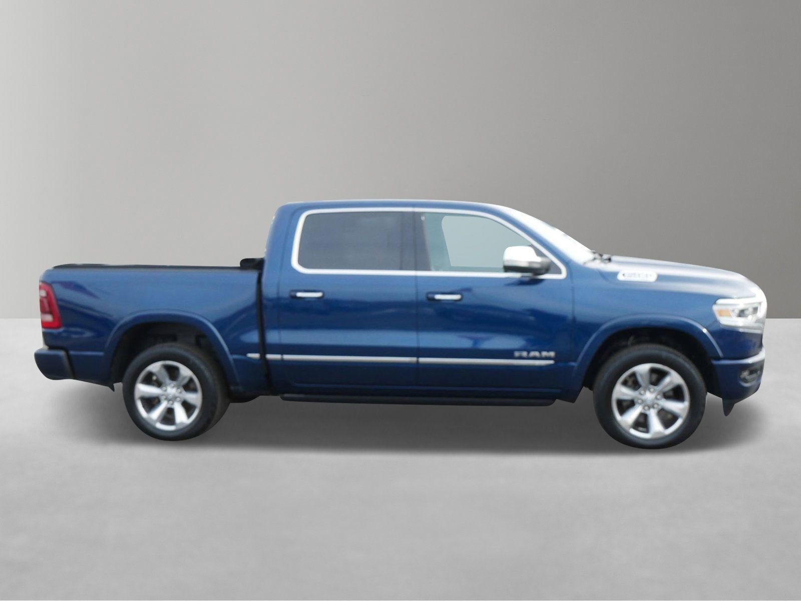 Used 2021 RAM 1500 Limited AWD/4WD image 3