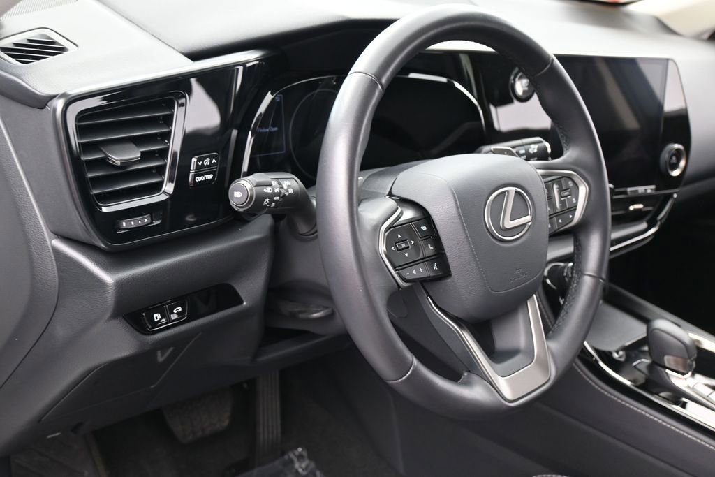 Used 2023 Lexus NX 250 FWD w/ Towing Package (2000 Lbs) image 14