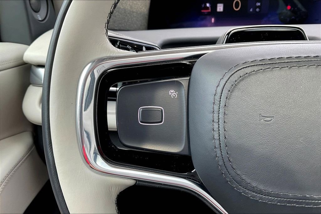 Used 2025 Lincoln Navigator Reserve image 20