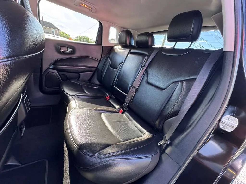 Used 2020 Jeep Compass Limited FWD image 12