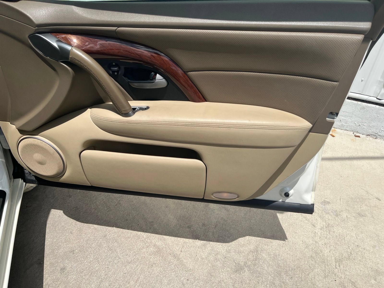 Used 2005 Acura RL AWD/4WD image 16