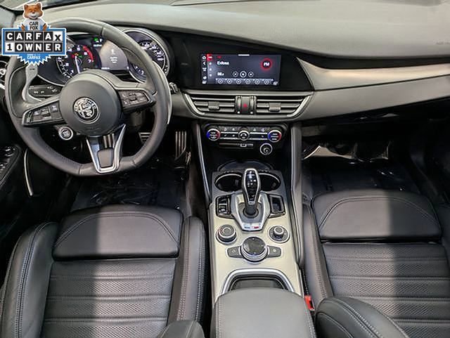 Used 2022 Alfa Romeo Giulia Veloce image 26