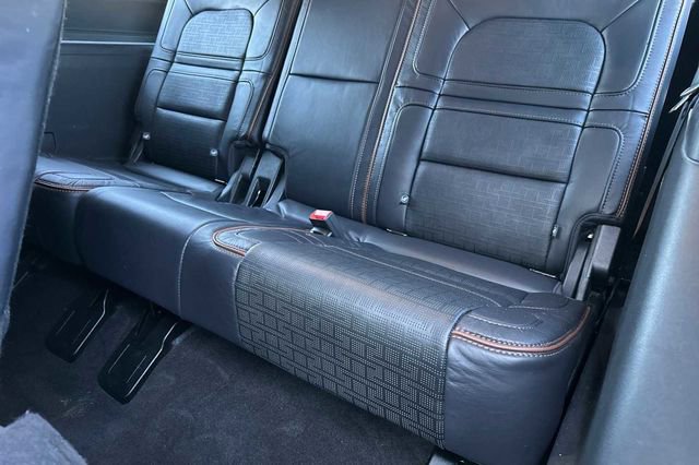 Used 2024 Lincoln Navigator Black Label image 13