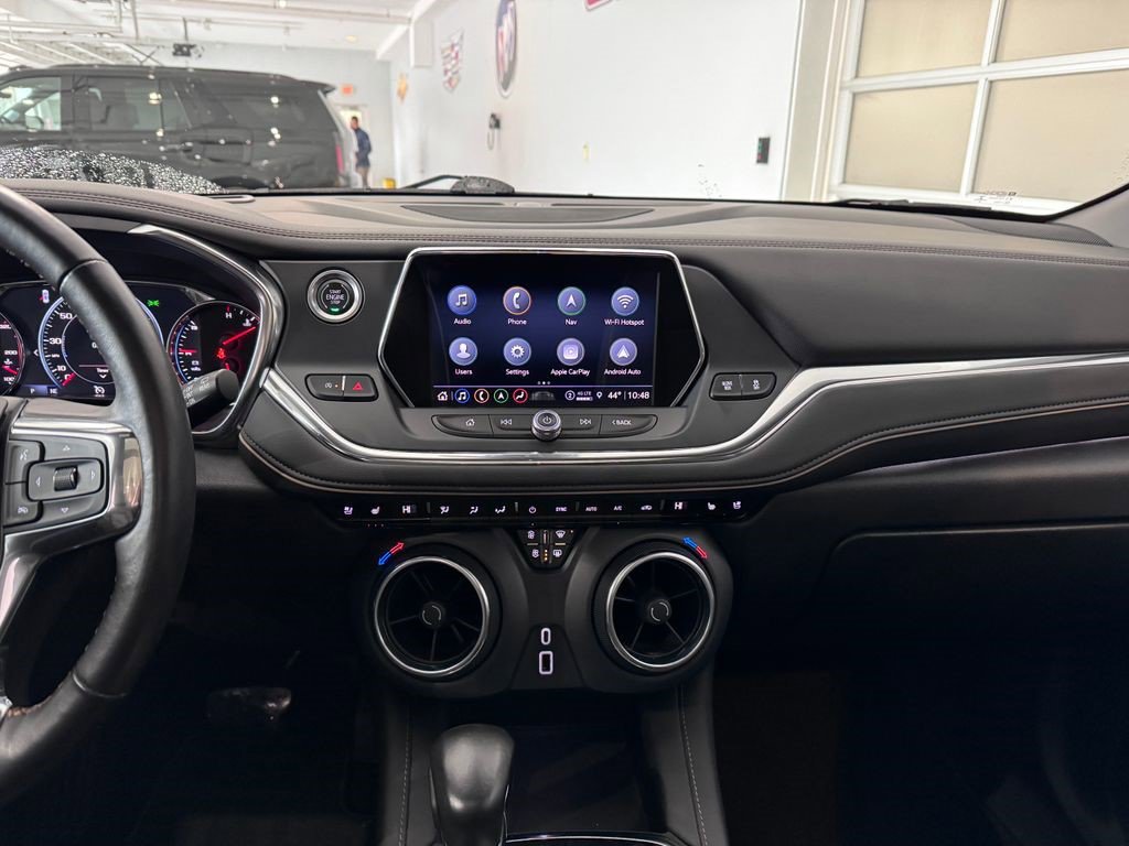 Certified 2022 Chevrolet Blazer Premier w/ Enhanced Convenience Package AWD/4WD image 16
