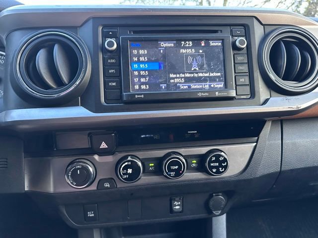 Used 2017 Toyota Tacoma SR5 w/ Tow Package AWD/4WD image 14