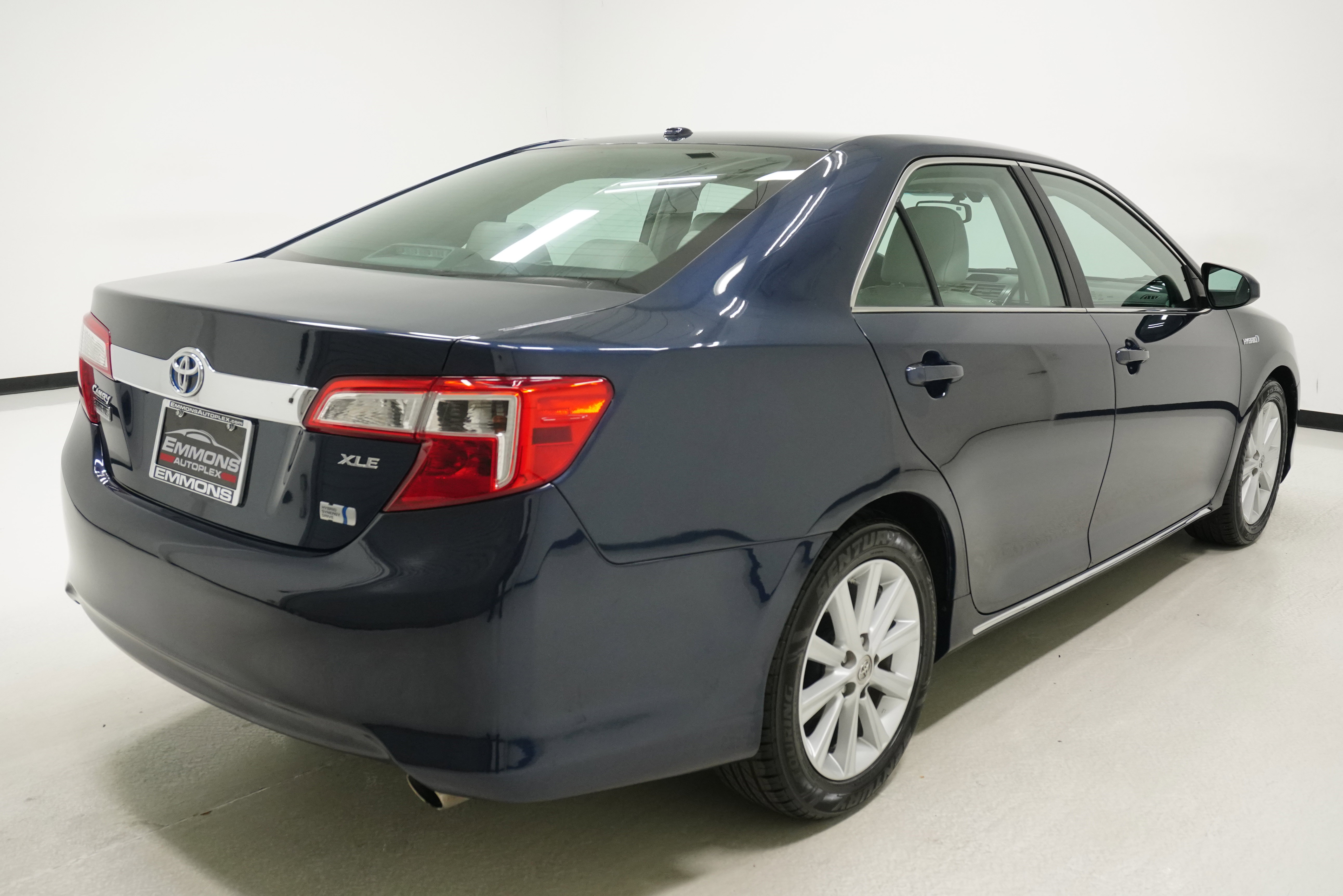 Used 2014 Toyota Camry XLE image 4
