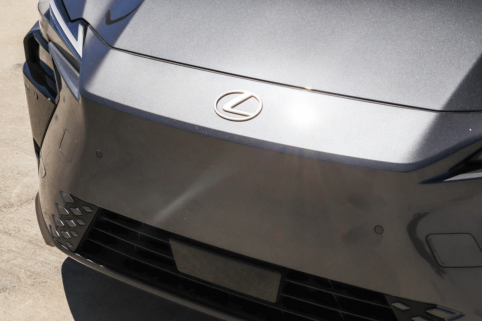 New 2026 Lexus ES 350e FWD image 8