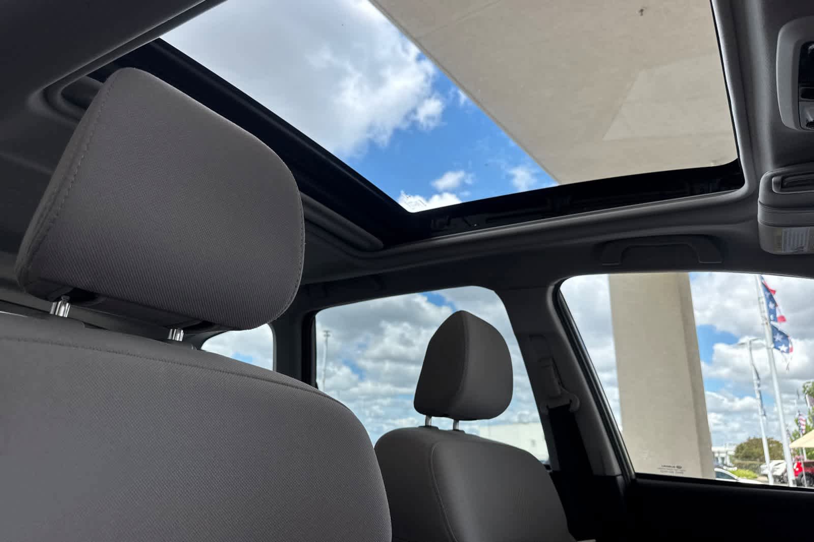 Used 2018 Subaru Forester 2.5i Premium AWD/4WD image 16
