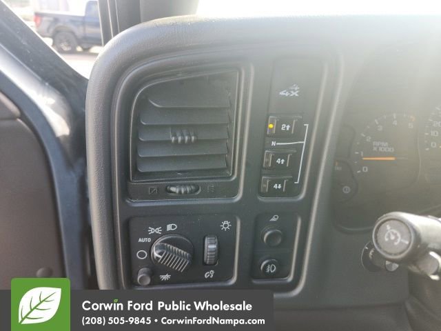 Used 2006 Chevrolet Silverado 3500 LT w/ Heavy-Duty Power Package image 22