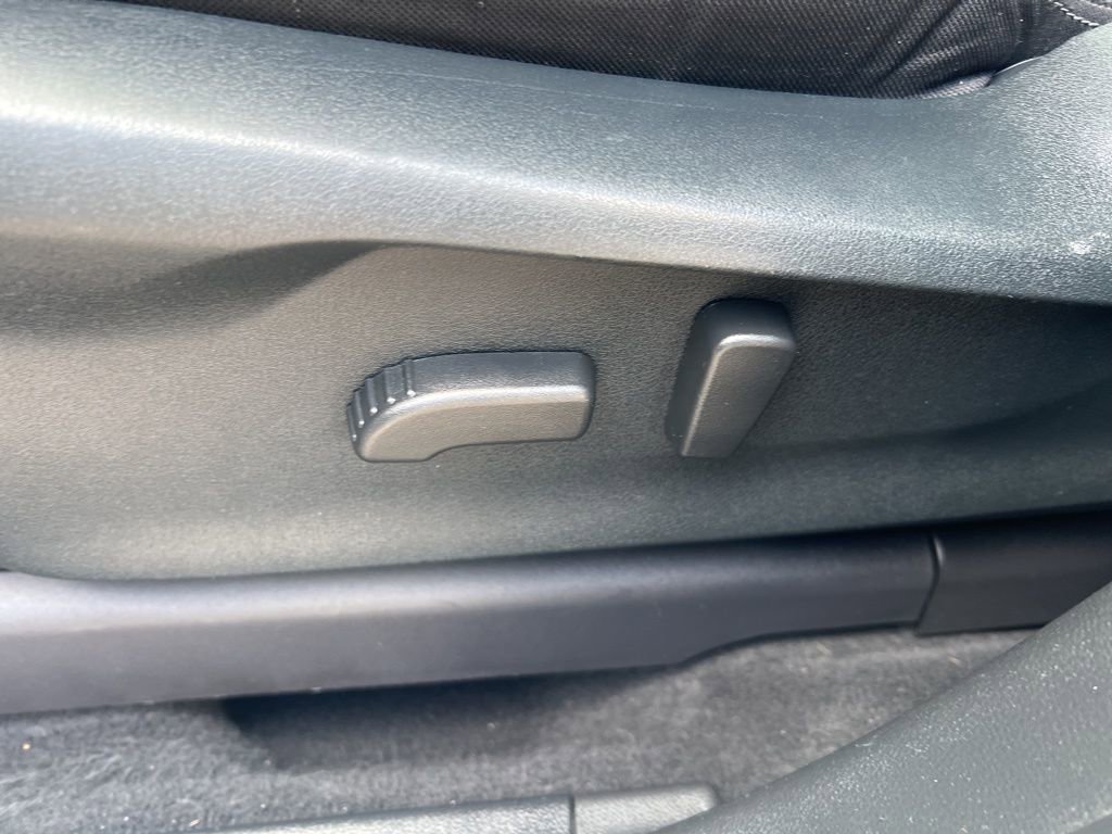 Used 2023 Subaru Ascent Premium w/ Convenience Package AWD/4WD image 50