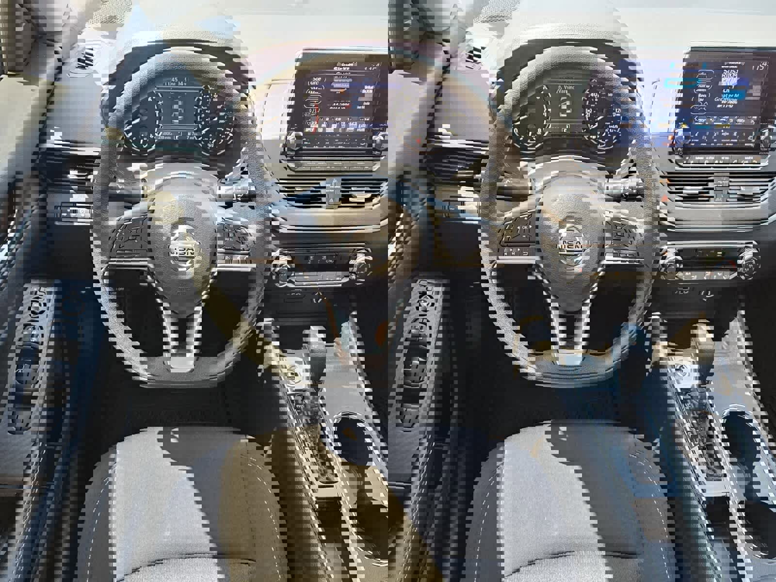 Used 2022 Nissan Altima 2.5 SV image 5