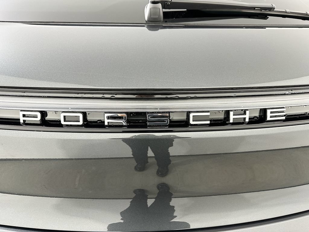 Certified 2026 Porsche Macan AWD/4WD image 35