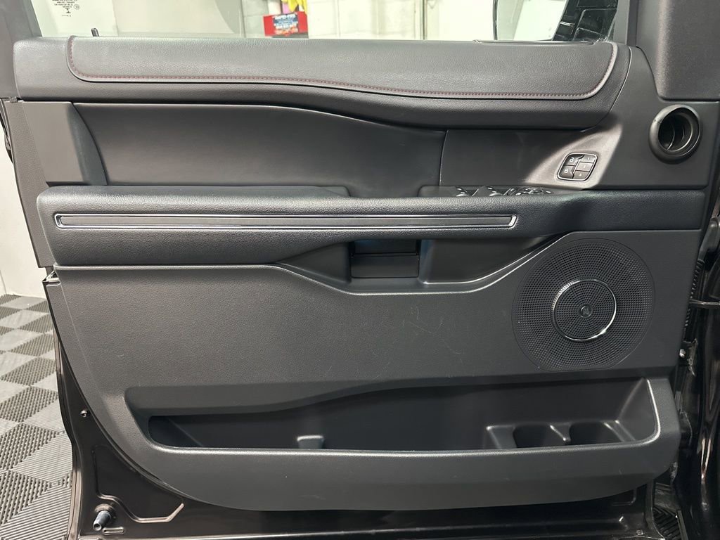 Used 2024 Ford Expedition Max Limited image 18